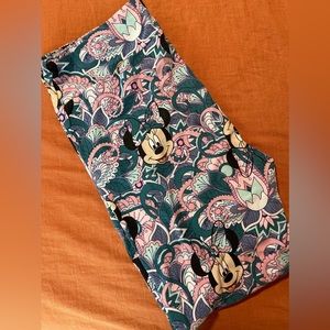 TC lularoe Minnie Mouse leggings